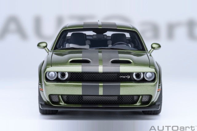 71761 AUTOart 1:18 Dodge Challenger SRT Jailbreak 2022 Metallic Green with Carbon Black Stripes F8 GREEN