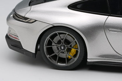 [ Pre-order ] EM776A Make Up EIDOLON 1:43 Porsche 911 (992) GT3 Touring Package GT Silver (Carbon Roof)