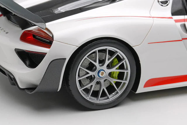 [ Pre-order ] EML206A Make Up EIDOLON 1:18 Porsche 918 Spyder Weissach Package 2011 Wing Up White/Red Salzburg Stripe #3