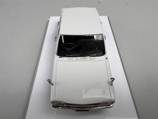 1:43 Make Up/Vision VM241C Nissan Skyline 2000GT-R (PGC10) 1969 White