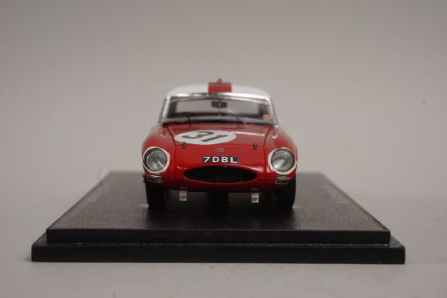 1:43 Spark S4136 MG B Hardtop Le Mans 24H 1963 #31 P. Hopkirk / R. Hutcheson