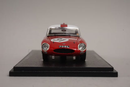 1:43 Spark S4136 MG B Hardtop Le Mans 24H 1963 #31 P. Hopkirk / R. Hutcheson