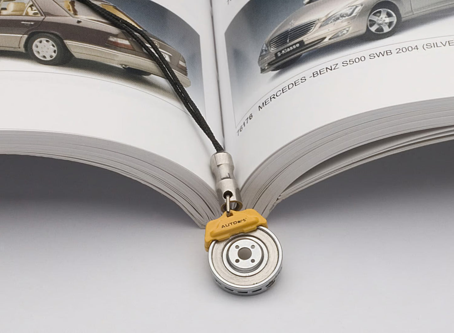 [ Back-order ] AUTOart 41572 Brake disk mobile phone pendant yellow caliper 1cm