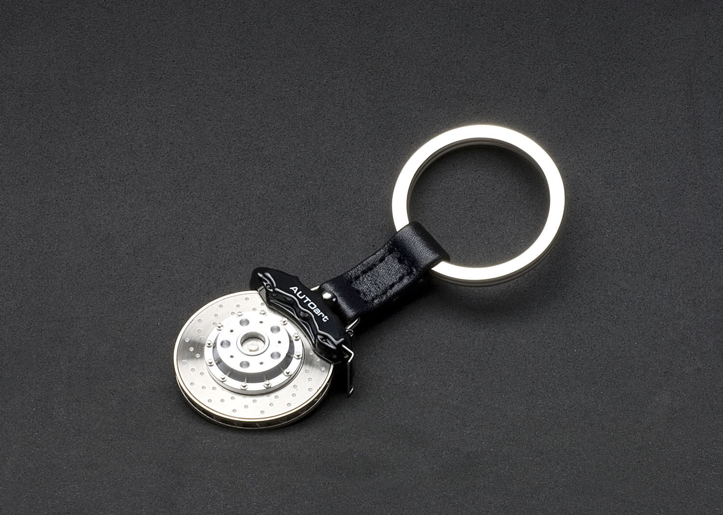 [Back-order] AUTOart 40093 Brake Disc Key Chain (6-POT/Black Caliper)