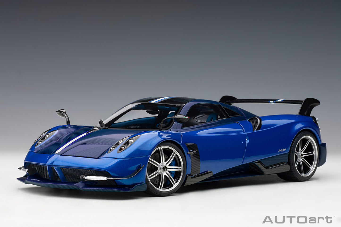 78277 AUTOart 1:18 Pagani Huayra BC Metallic Blue/Blue Carbon model car