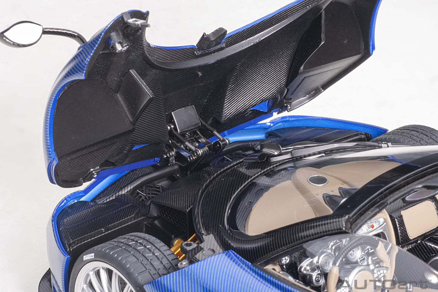 78286 AUTOart 1:18 Pagani Huayra Roadster Blue Carbon