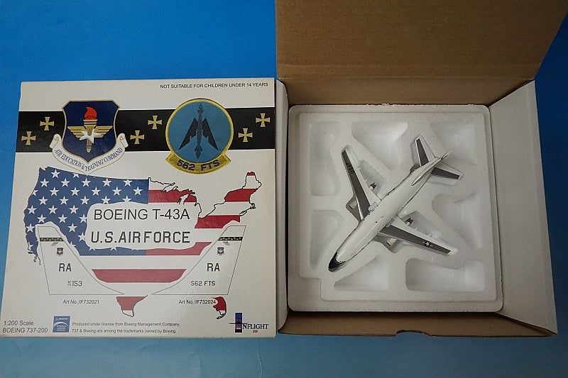 1:200 B737-200 T-43A US Air Force USN SPIRIT OF SAN ANTONIO #AF73-1153 IF732021 INFLIGHT airplane model