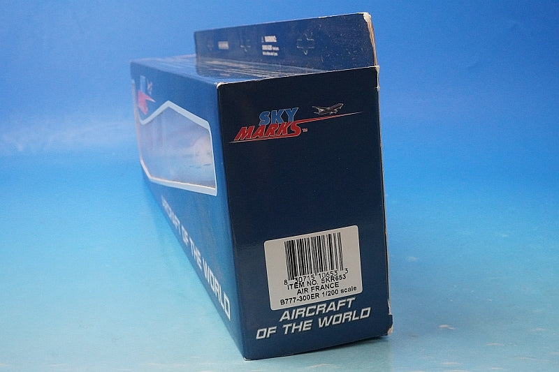 1:200 B777-300ER Air France F-GZND SKR653 SKYMARKS airplane model