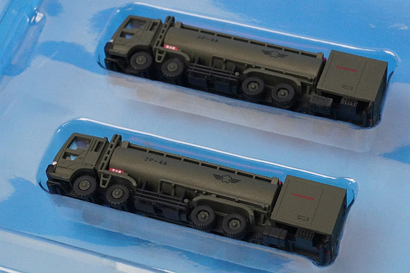 1:200 JASDF 20kl Refueling Truck Set WA22106 Gulliver airplane model
