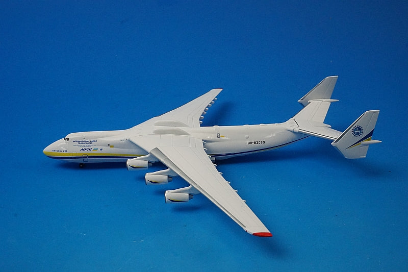 1:400 An-225 Muriya Antonov Aircraft Manufacturing Ukraine UR