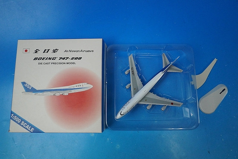 1:500 B747-200 ANA JA8175 DreamJets airplane model
