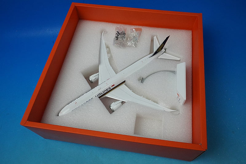 1:200 B787-10 Singapore 1000th 9V-SCP EW278X003 JC Wings airplane model
