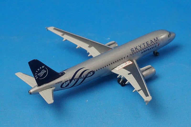 1:500 A320-200 Air France SkyTeam F-GFKS 518758 Herpa