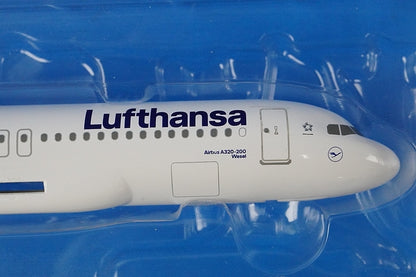1:200 A320-200 Lufthansa Wesel D-AIZW LW200DLH006 LIMOX airplane model