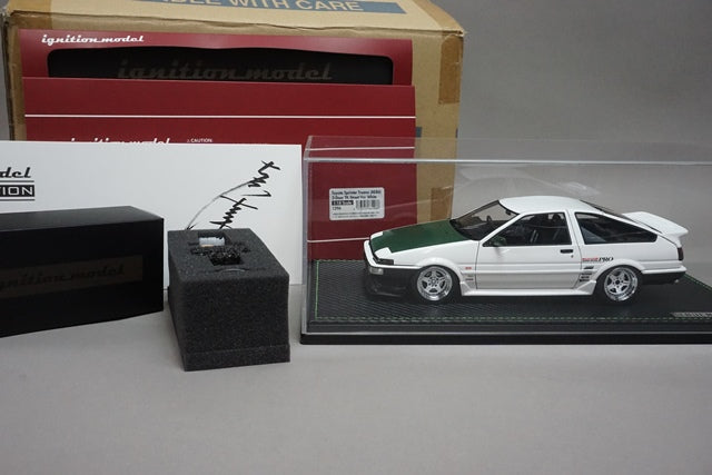 1:18 ignition model IG1296 Toyota Sprinter Trueno AE86 3Door TK-Street White