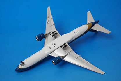 1:400 B777-200ER Vietnam VH-A143 11074 Phoenix airplane model
