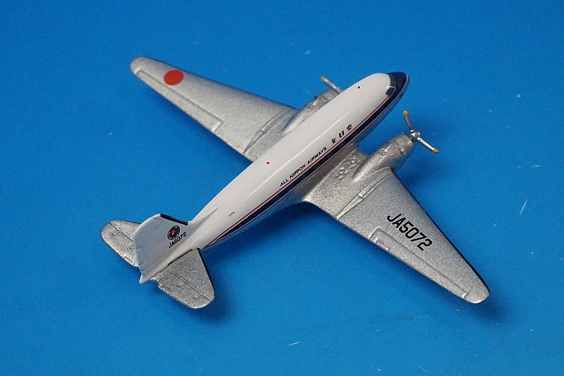 1:400 DC-3 ANA JA5072 Aero Classics airplane model