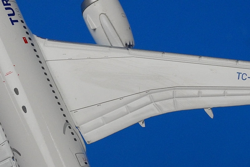 1:400 B787-9 Turkish Airlines TC-LLF EW789009 JC Wings airplane model