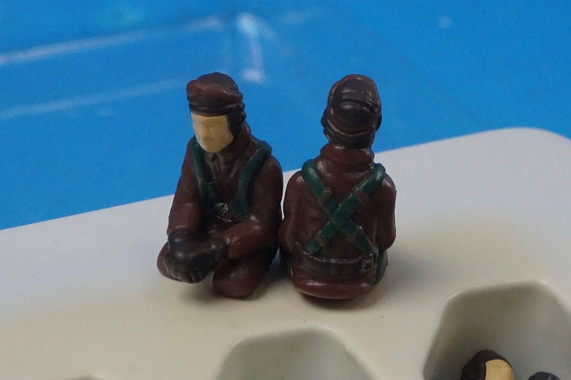 1:48 Japanese Army Pilot Figures Set of 5 F-4 Seated Marushin Industry