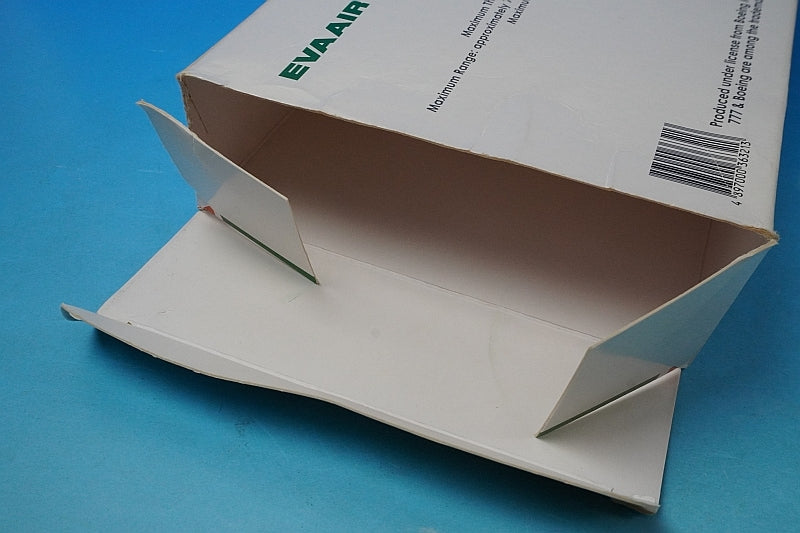 1:200 B777-300ER EVA Air B-16701 3213 Hogan airplane model