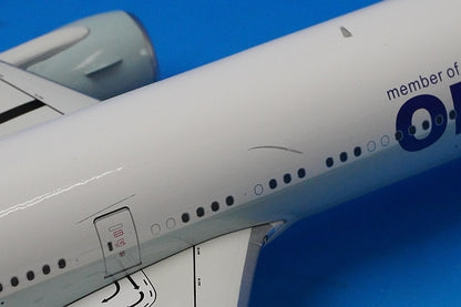 1:200 B777-300ER Cathay Pacific Oneworld B-KQN WB-777-3-015 JFox Models  airplane model