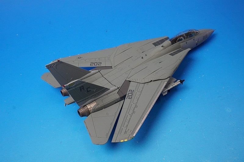 1:72 F-14A USN Swordsmen AC202 aboard the aircraft carrier USS John F. Kennedy #159437 HA5206 Hobby master