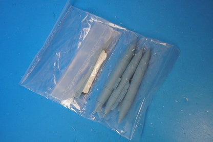 1:72 RF-4E (reconnaissance type) Iranian Air Force Mehrabad Air Base #2-6502/#20267 [HA19002] Hobby Master