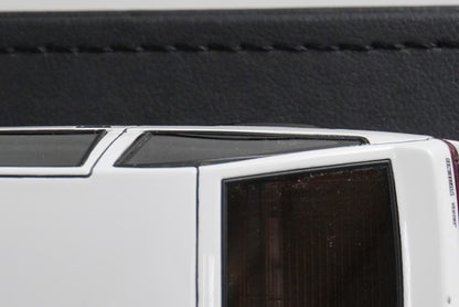 1:43 ignition model IG0485 Toyota Sprinter Trueno (AE86) 3-Door GT Apex Black/White