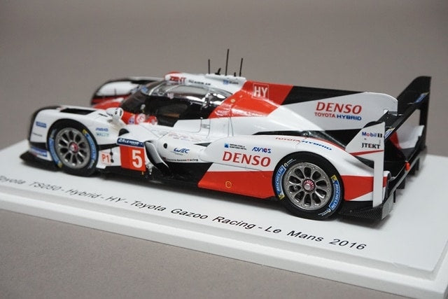 1:43 SPARK S5102 Toyota TS050 Hybrid HY #5 Toyota Gazoo Racing LM 2016