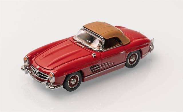 GFCC 1:64 Mercedes Benz 300 SL Roadster Red with Brown top