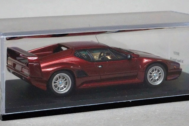 1:43 SPARK S0535 De Tomaso Pantera 200 1992 Metallic Red model car