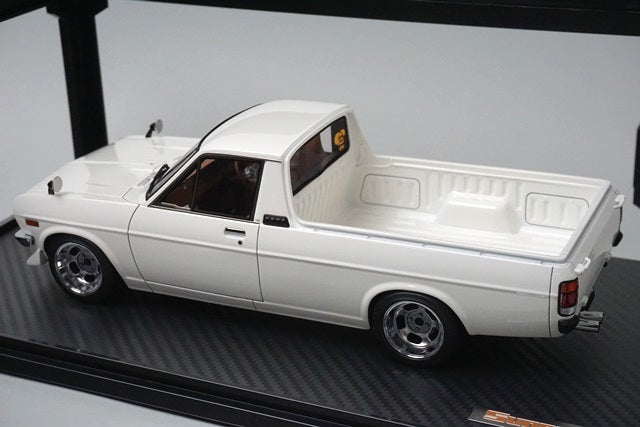 1:18 ignition model IG1433 Nissan Sunny Truck Long (B121) White