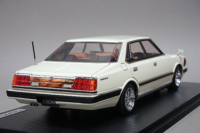 1:18 ignition model IG1461 Nissan Cedric (P430) 4door Hardtop 280E Brougham White