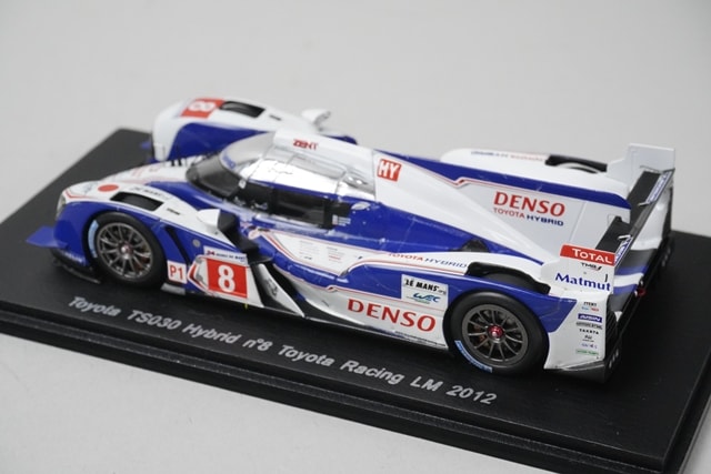 1:43 SPARK S2377 Toyota TS030 Hybrid Toyota Racing Le Mans 2012 #8 model car