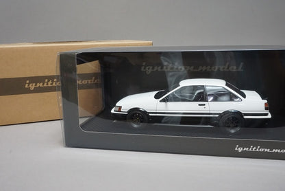 1:18 ignition model IG0552 Toyota Corolla Levin 2Door GT Apex (AE86) White / Black