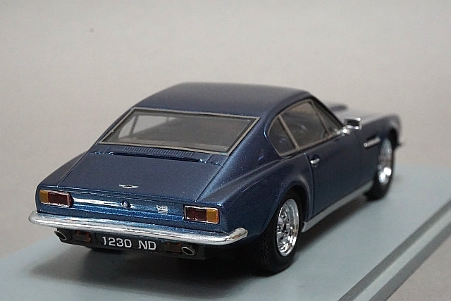 1:43 SPARK S0574 Aston Martin DBS V8 Salisbuny Blue 1969