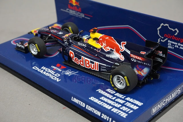 1:43 MINICHAMPS 413110271 Red Bull Racing Renault Show Car 2011 S.Vettel #1