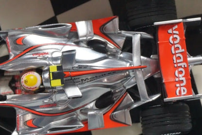 1:43 MINICHAMPS 530074302 Vodafone McLaren Mercedes MP4-22 2007 L.Hamilton #2