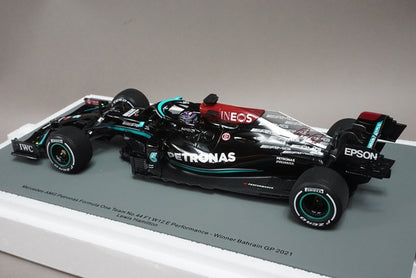 1:18 SPARK 18S576 Mercedes AMG W12 E Performance Bahrain Win 2021 L.Hamilton #44