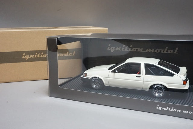 1:18 ignition model IG0544 Toyota Corolla LEVIN (AE86) 3Dr GTV White