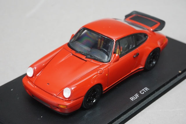 1:43 SPARK KBS001 RUF CTR Red