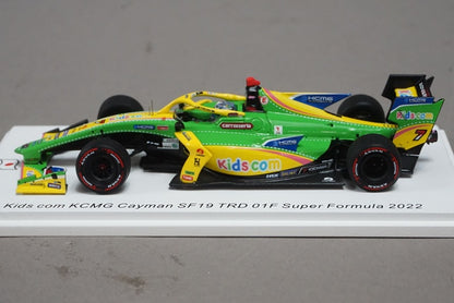 1:43 SPARK SJ116 Kids com KCMG CAYMAN SF19 TRD 01F Super Formula 2022 #7 K.Kobayashi