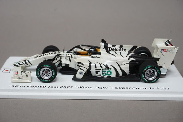 1:43 SPARK SJ132 SF19 Next50 Test 2022 "White Tiger"