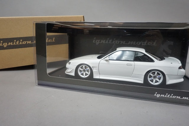 1:18 ignition model IG3080 Nissan VERTEX S14 Silvia White