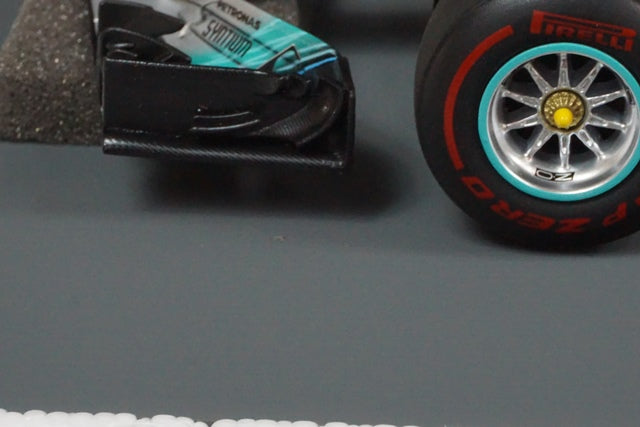 1:18 SPARK 18S301 Mercedes AMG F1 W08 EQ Power+ Russian GP winner 2017 #77 Valtteri Bottas