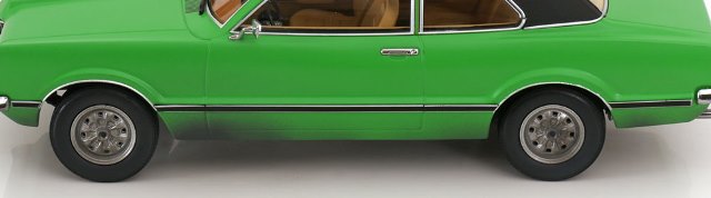 KKDC180978 KK scale 1:18 Ford Taunus GXL Sedan 1971 Green/Matte Black model car