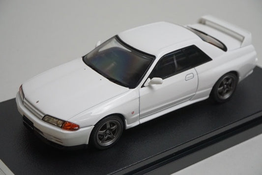 1:43 HPI 8158 Nissan Skyline GT-R (R32) Crystal White model car