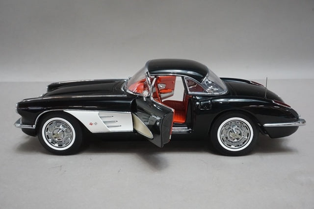 1:18 AUTOart 71142 Chevrolet Corvette 1959 Black model car