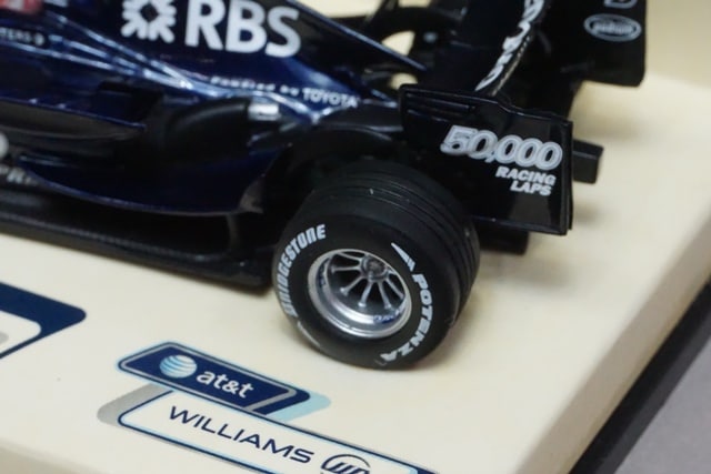 1:43 MINICHAMPS 400080108 Williams Toyota FW29B Kazuki Nakajima #8 model car