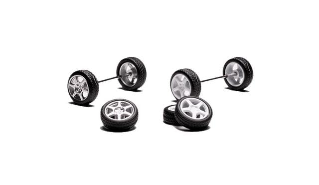 M64001 MOTORHELIX 1:64 Mitsubishi Lancer Evolution IV STEEL SILVER METALLIC model car